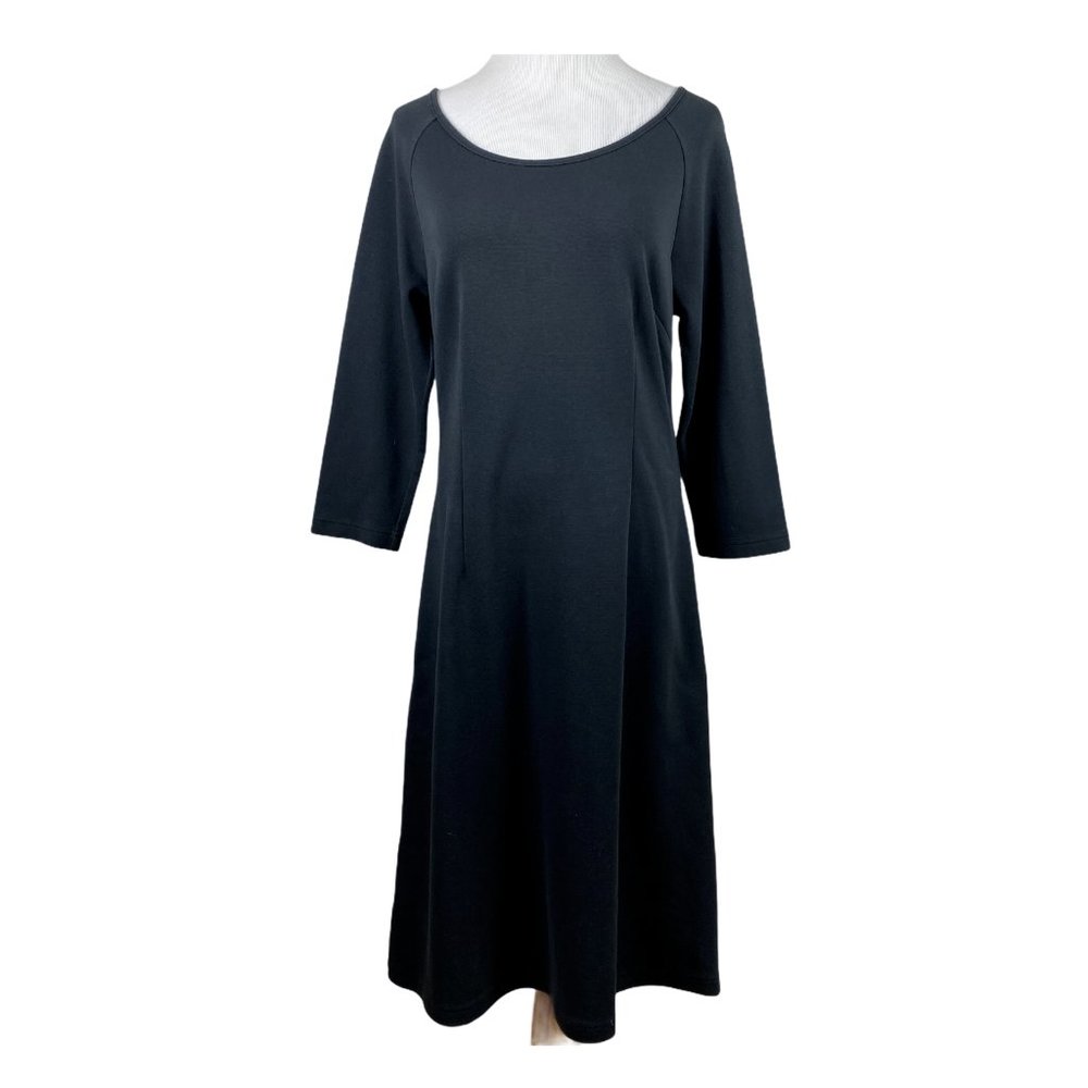 Hanna Anderson Dress M Black Sheath A-Line Knit Stretch Flattering 3/4 Sleeve